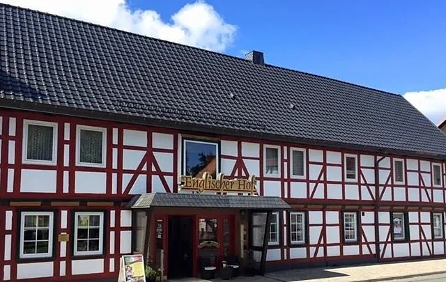 Malerfachbetrieb Peter Lehmbach – Hausfassade